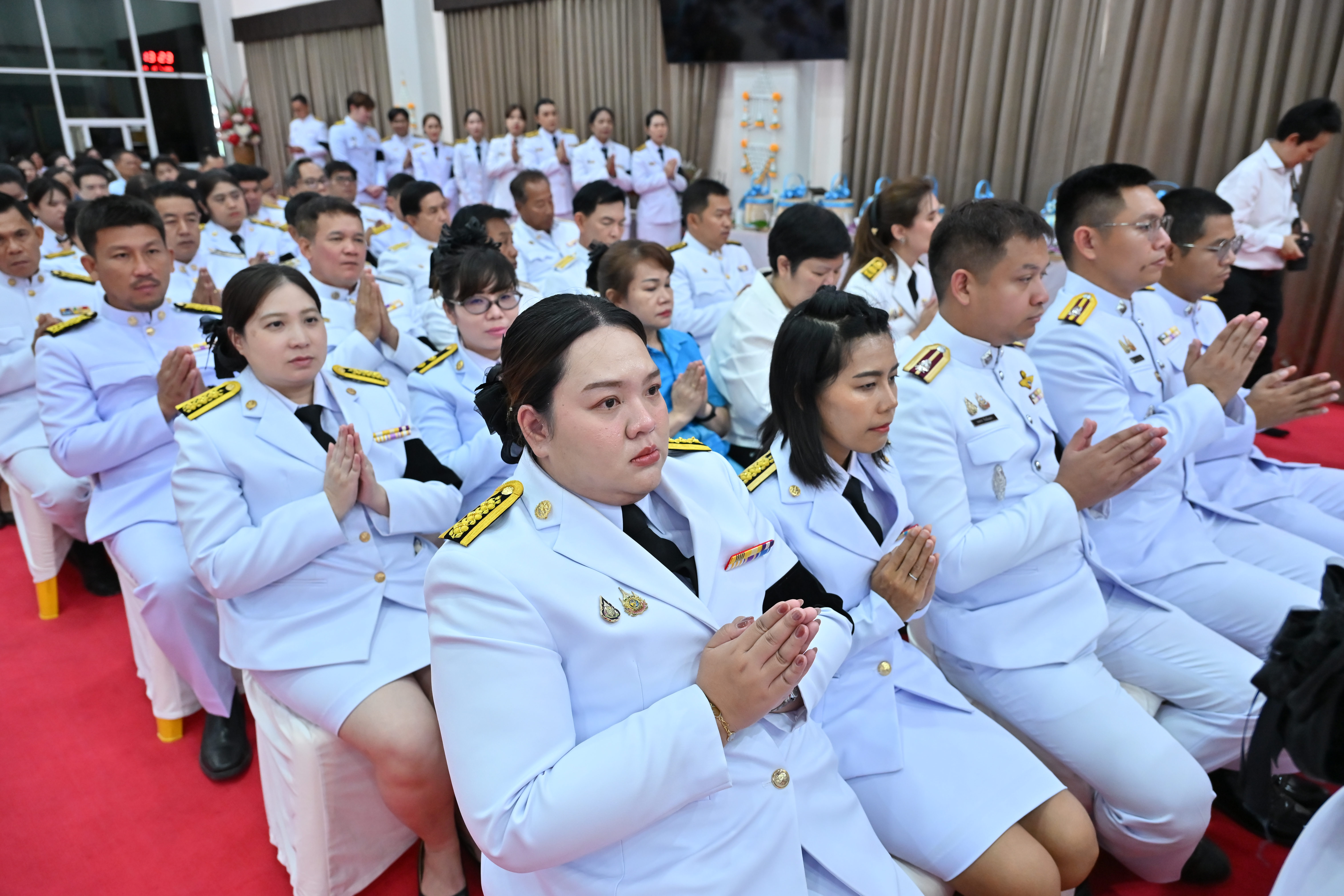 title - ส.ป.ก.นครปฐม เข้าร่วมพิธีเจริญพระพุทธมนต์เฉลิมพระเกียรติ สมเด็จพระเจ้าลูกยาเธอ เจ้าฟ้าทีปังกรรัศมีโชติ มหาวชิโรตตมางกูร สิริวิบูลยราชกุมาร เนื่องในโอกาสวันคล้ายวันประสูติ